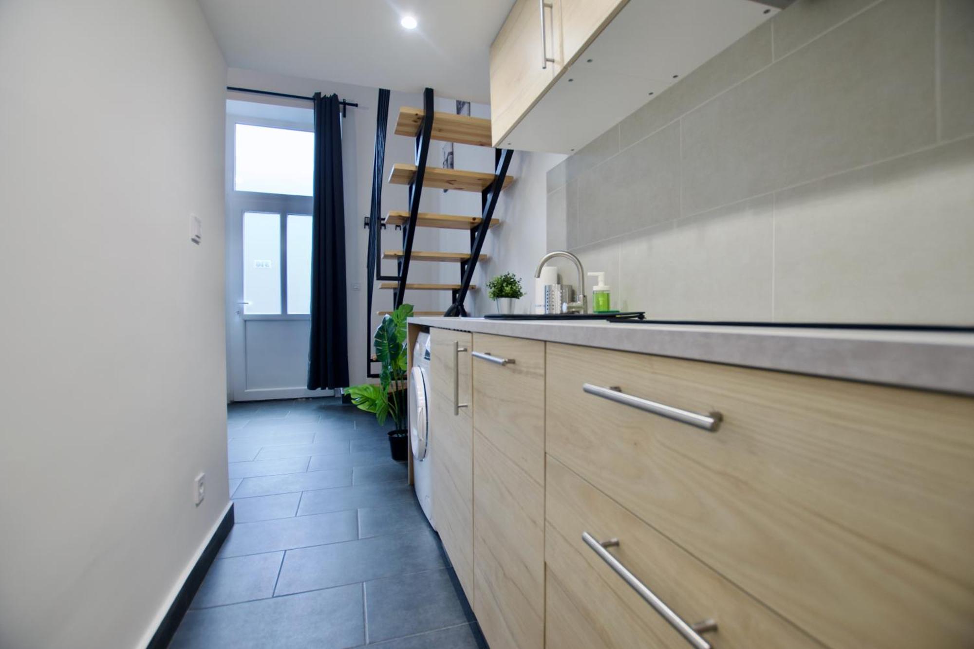 Studio Apartments By Hi5- Cozy Studio Budapeste Exterior foto